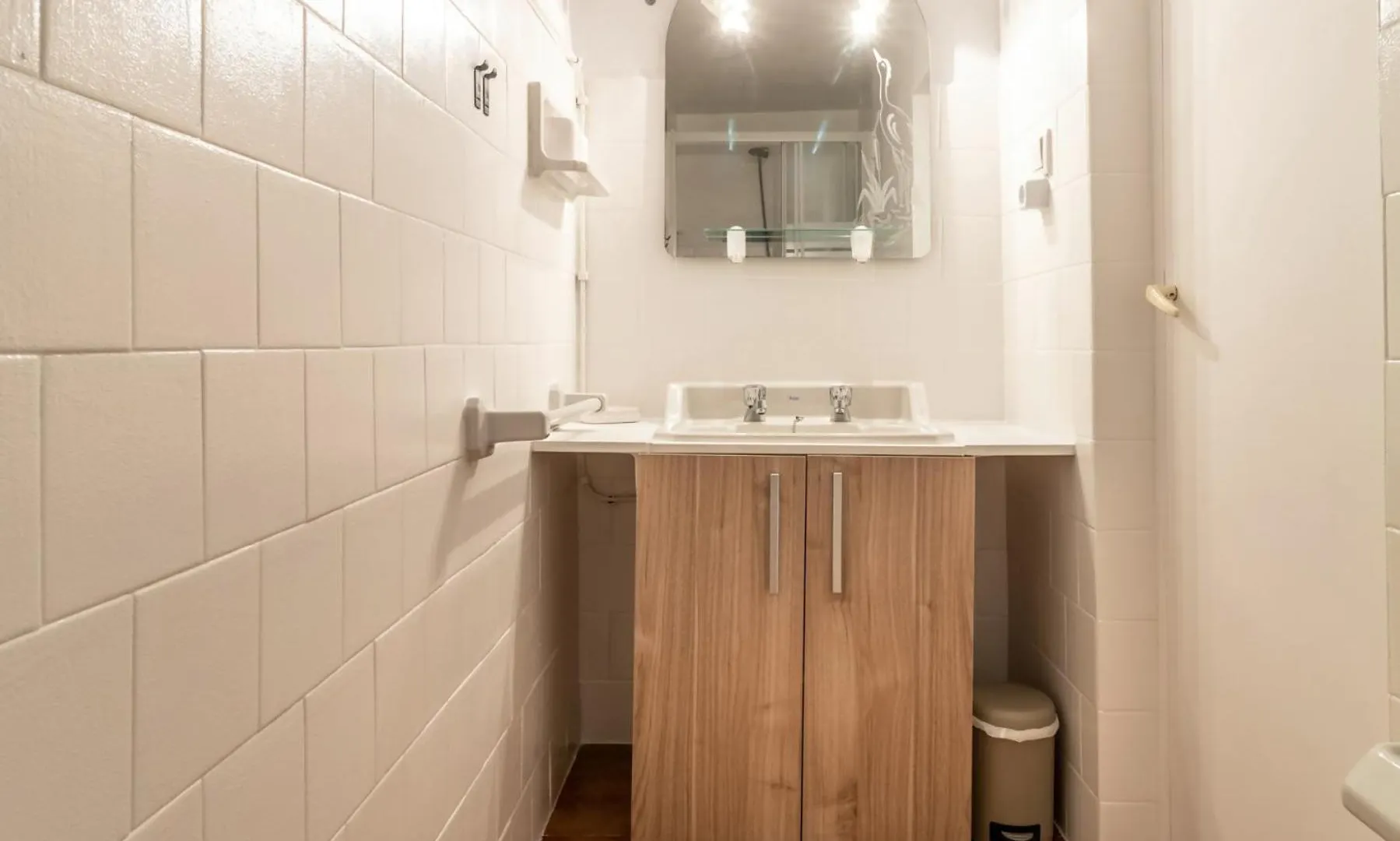 Grifeu 15 Apartamento Pequeno Con Patio 0*, Girona