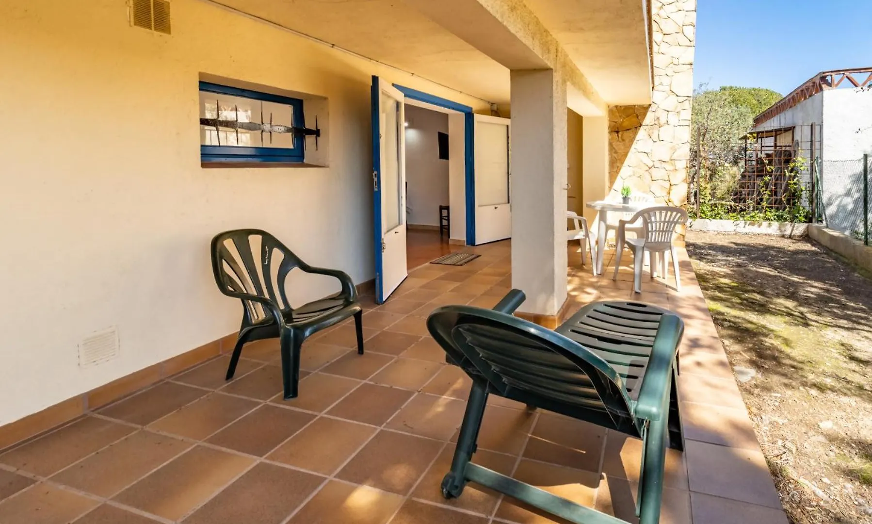 Grifeu 15 Apartamento Pequeno Con Patio Apartment Girona