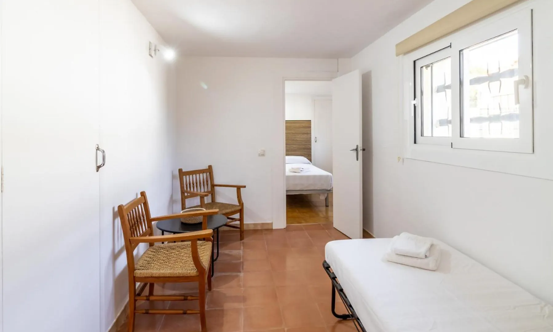 Grifeu 15 Apartamento Pequeno Con Patio Girona
